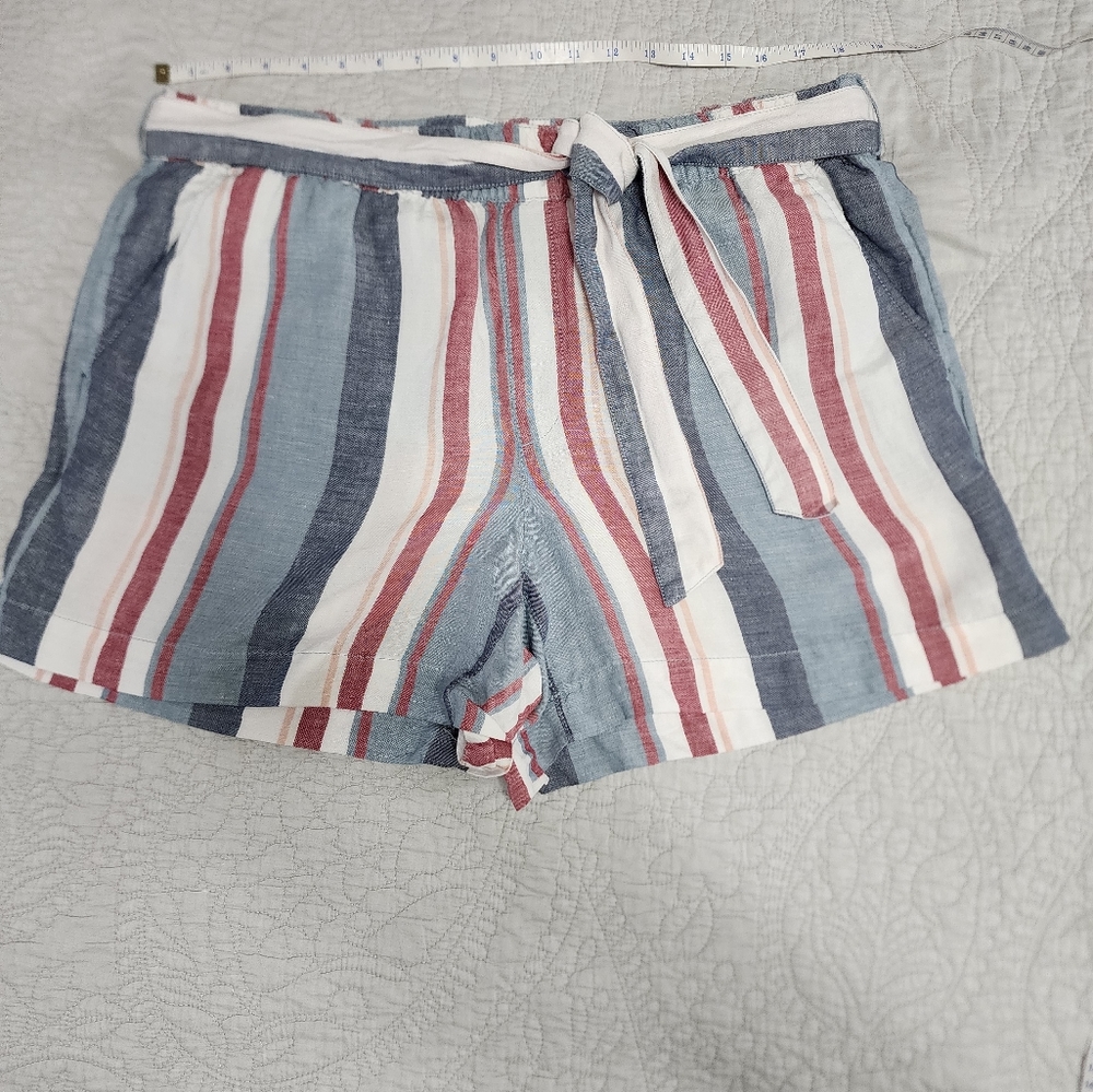 Loft pull on shorts